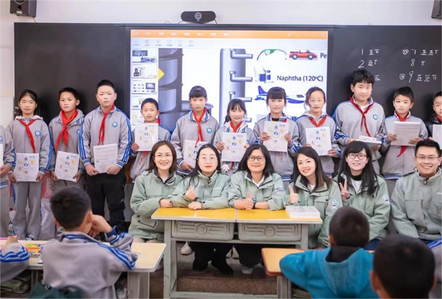 阿科玛在云南省泸西县启动“绿色创新教室”